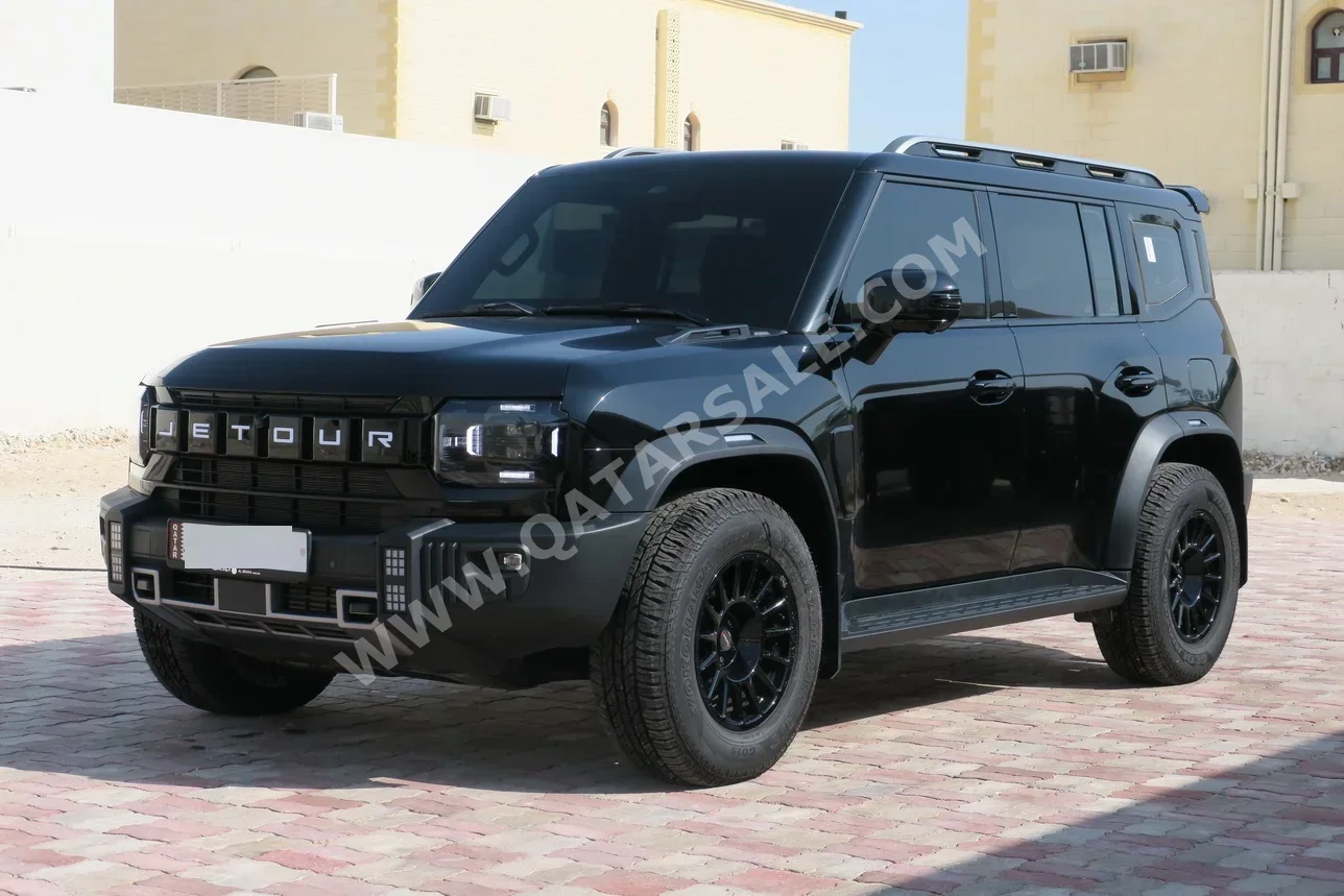 جيتور  تي 2  لكجري بلس  2025  اوتوماتيك  10,000 كم  4 سلندر  دفع رباعي  اس يو في  أسود  تحت الضمان