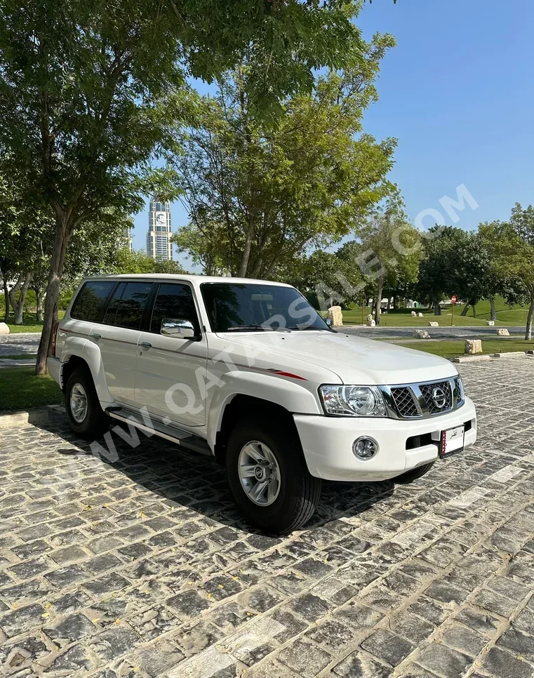 نيسان  باترول  سفاري  2023  عادي  16,000 كم  6 سلندر  دفع رباعي  اس يو في  أبيض  تحت الضمان