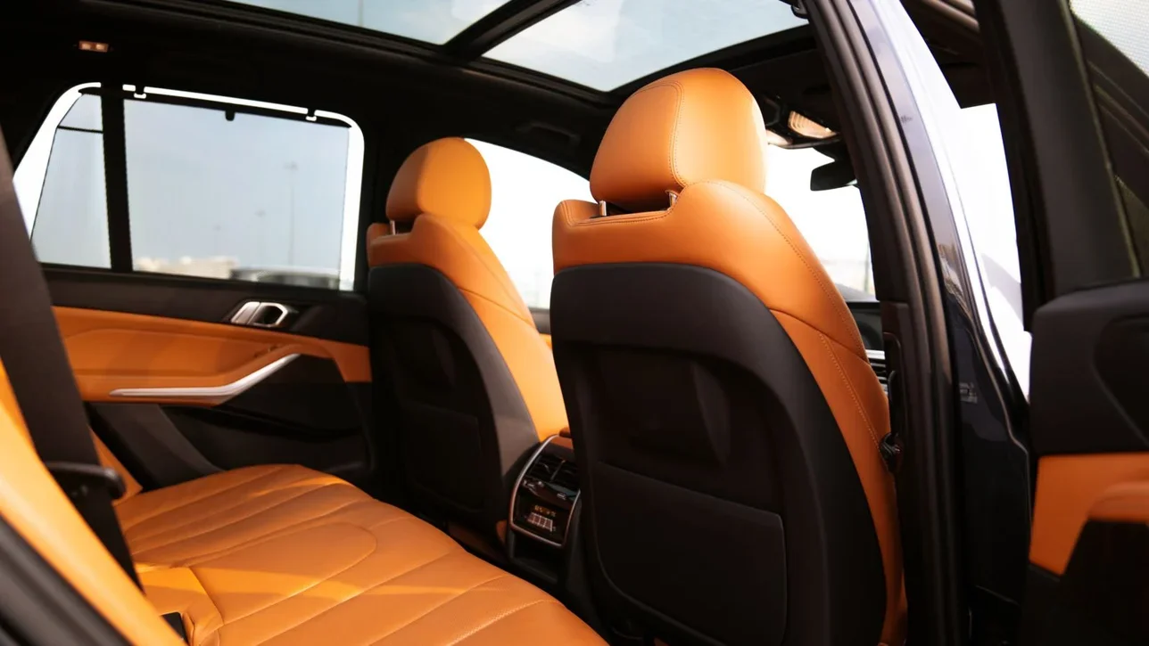 بي ام دبليو  الفئة - اكس  اكس 5 40 اي  2023  اوتوماتيك  97,000 كم  6 سلندر  دفع رباعي  اس يو في  رمادي  تحت الضمان