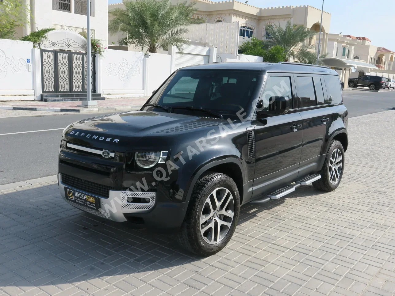 Land Rover  Defender  110 HSE  2024  Automatic  37,000 Km  6 Cylinder  Four Wheel Drive (4WD)  SUV  Black  With Warranty