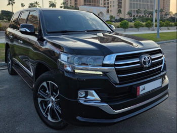 Toyota Land Cruiser GXR- Grand Touring 2020 Automatic 80,000 Km 8 Cylinder Four Wheel Drive (4WD) SUV Black