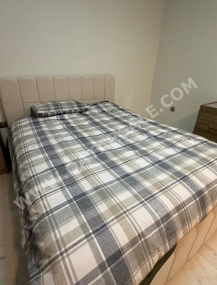 Beds - Queen  - Brown  - Mattress Included