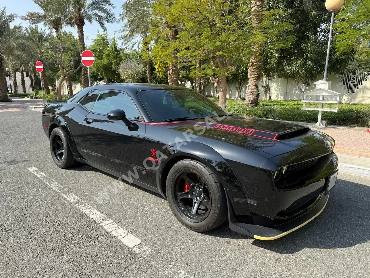 Dodge  Challenger  SRT Demon  2018  Automatic  26,000 Km  8 Cylinder  Rear Wheel Drive (RWD)  Coupe / Sport  Black