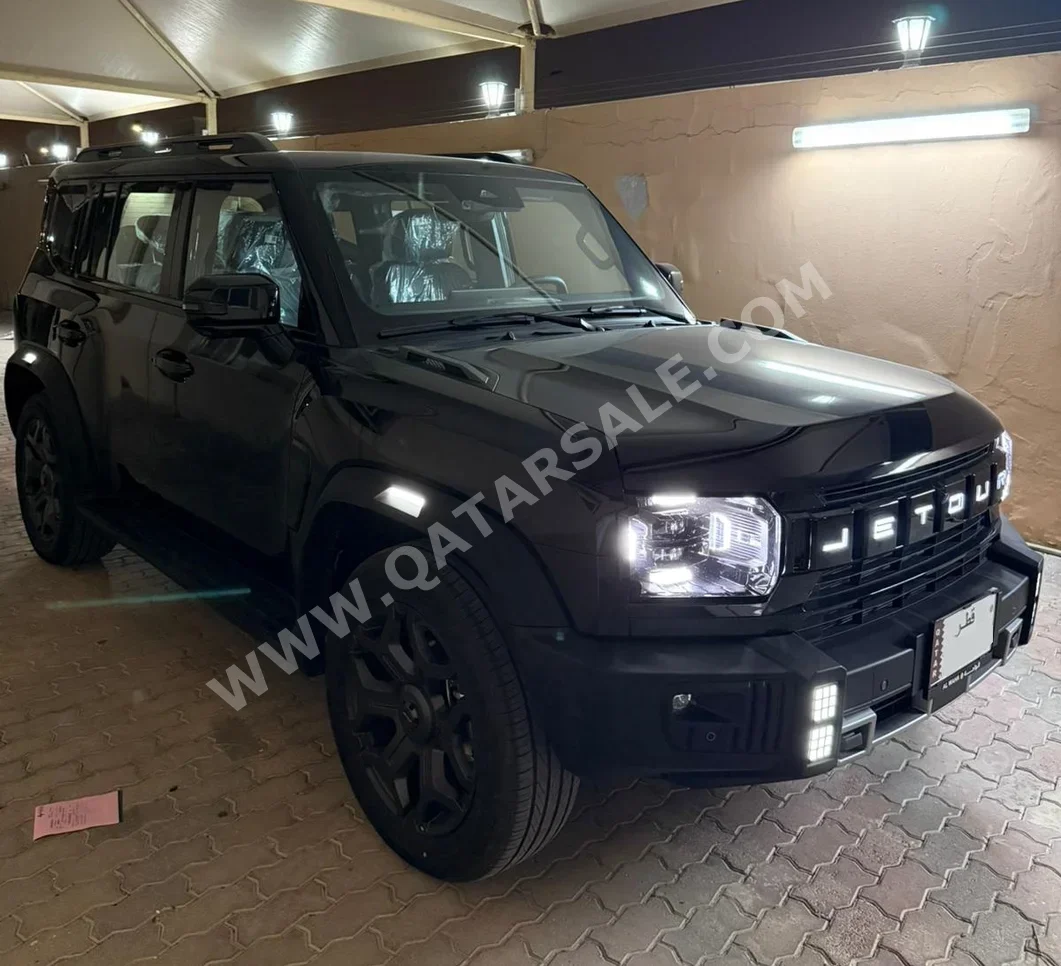 جيتور  تي 2  اي- دي ام  2026  اوتوماتيك  0 كم  4 سلندر  دفع رباعي  اس يو في  أسود  تحت الضمان