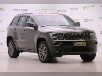 Jeep  Grand Cherokee  75th Anniversary Edition  2016  Automatic  142,000 Km  8 Cylinder  Four Wheel Drive (4WD)  SUV  Dark Green