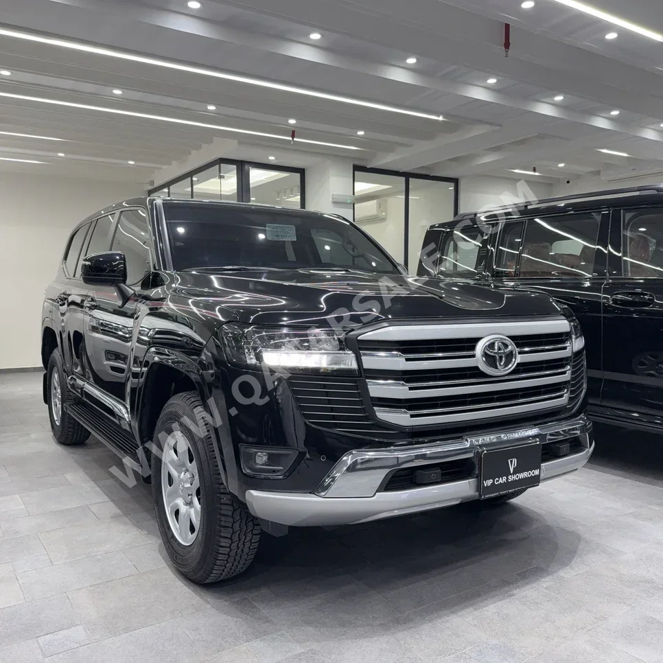 Toyota  Land Cruiser  GX  2025  Automatic  45,000 Km  6 Cylinder  Four Wheel Drive (4WD)  SUV  Black  With Warranty