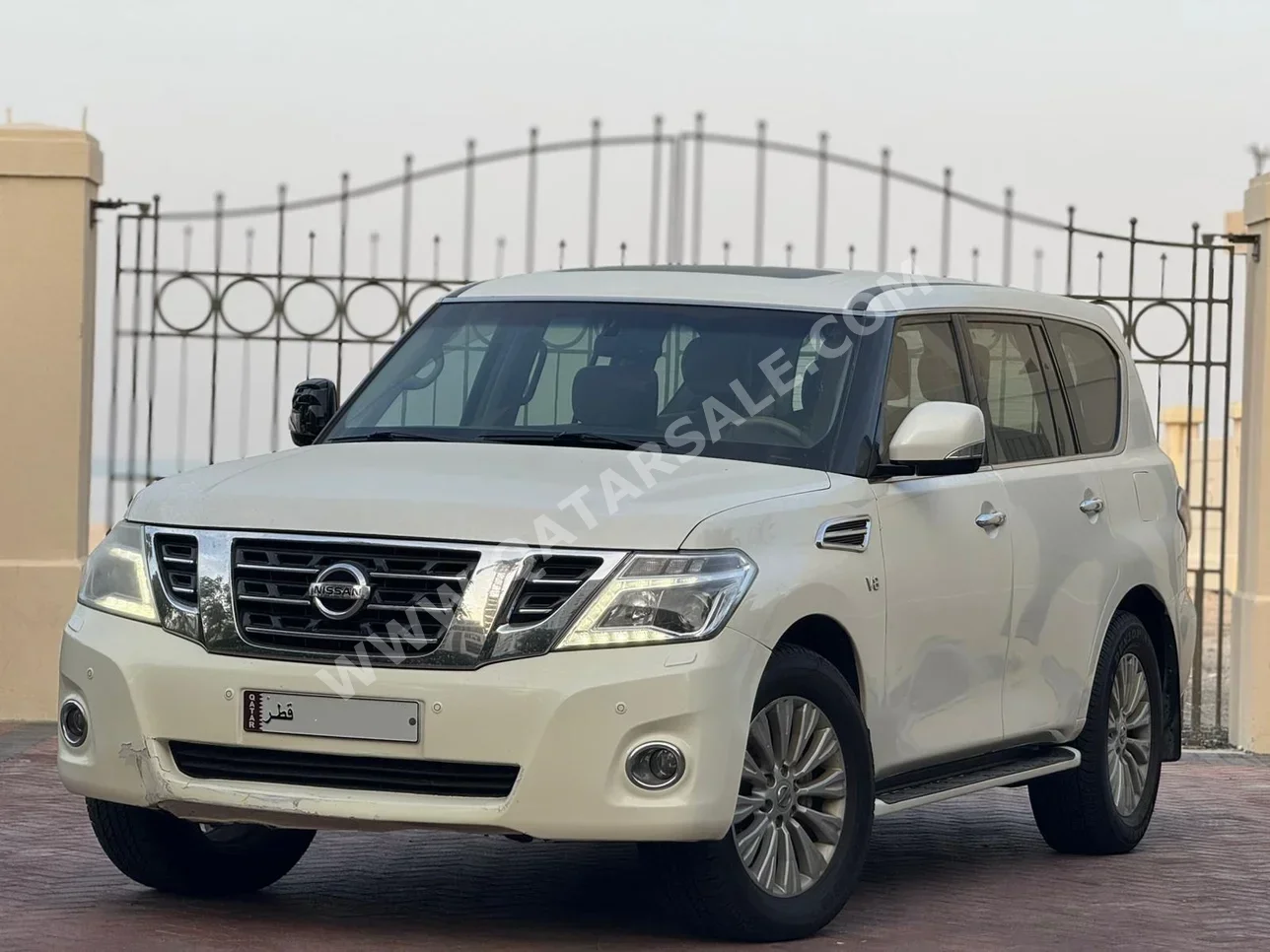 Nissan  Patrol  Titanium  2017  Automatic  167,000 Km  6 Cylinder  Four Wheel Drive (4WD)  SUV  White