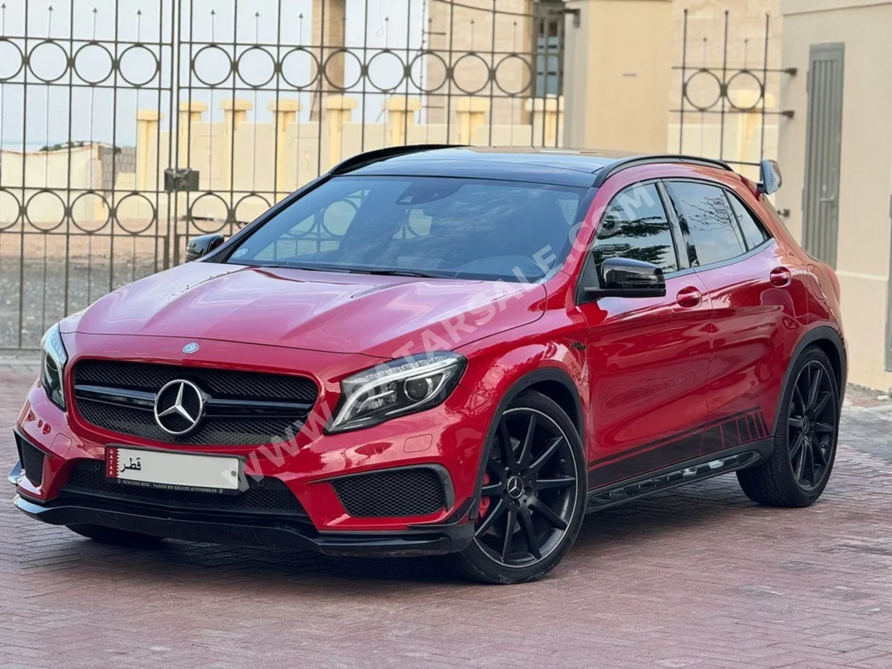 مرسيدس - بنز  جي ال ايه  45  2015  اوتوماتيك  126,000 كم  6 سلندر  دفع رباعي  اس يو في  أحمر