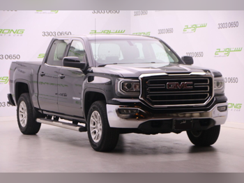 جي ام سي  سييرا  2018  اوتوماتيك  80,000 كم  8 سلندر  دفع رباعي  بيكب  أسود