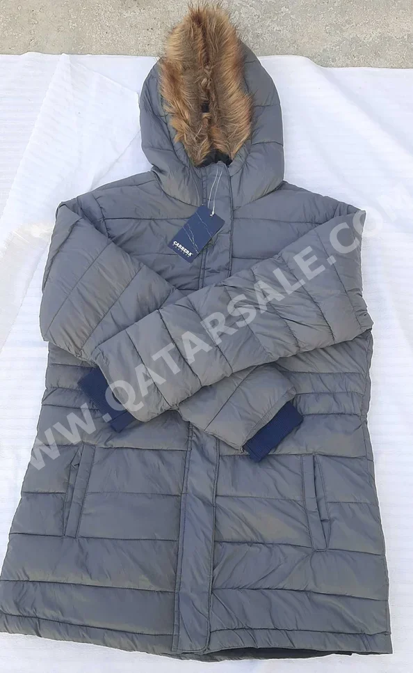 ملابس رجالي الدنيم \  جاكيتات  اللون الرمادي  ايطاليا  خريف / شتاء \ المقاس: لارج