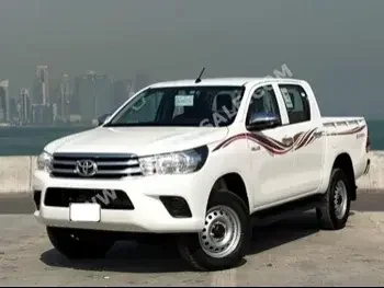 Toyota  Hilux  2023  Manual  0 Km  4 Cylinder  Four Wheel Drive (4WD)  Pick Up  White  With Warranty