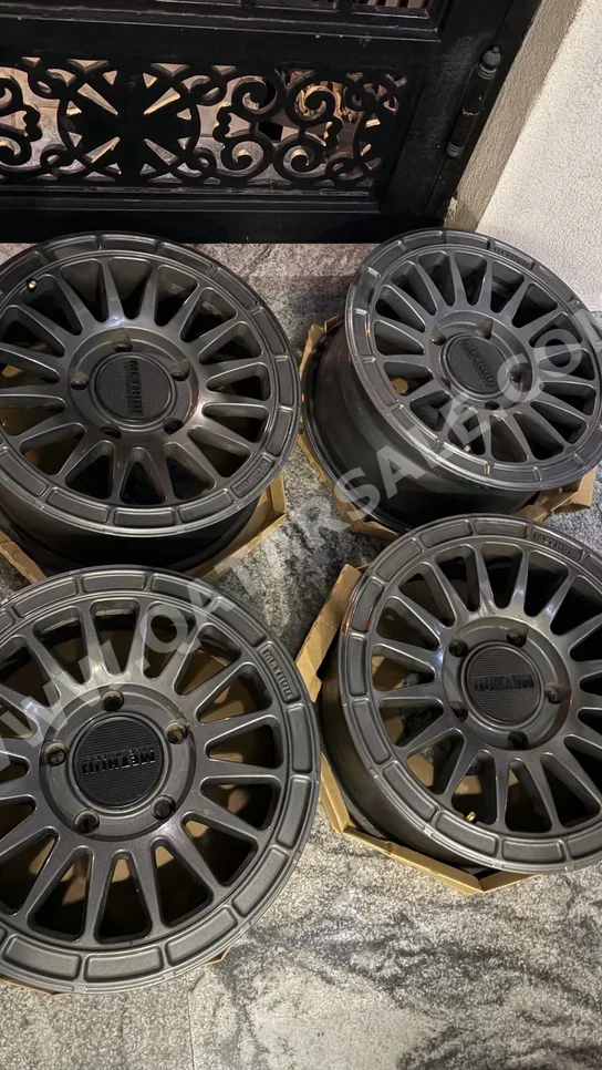 Wheel Rims Method / 17'' Gray With Delivery