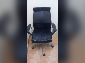 كراسي مكتب - كرسي المدير  - أسود