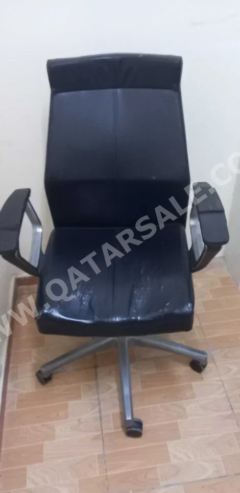 Desk Chairs - Manager Chair  - Black
