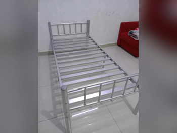 Beds - Lifestyle  - Single  - Gray