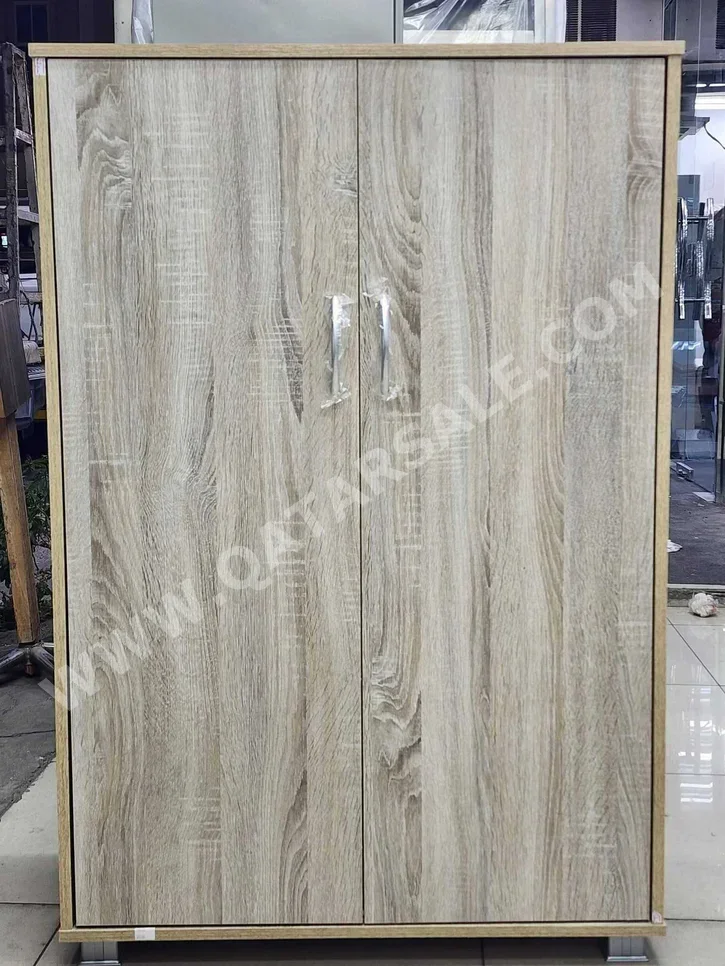 خزائن ودواليب الملابس والزينة - لايف ستايل - رفوف الأحذية - خشب السنديان