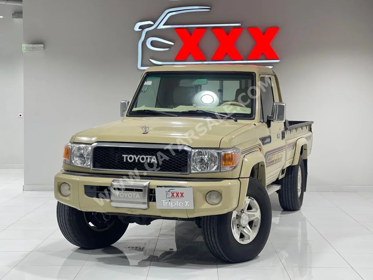 تويوتا  لاند كروزر  ال اكس  2021  عادي  158,000 كم  6 سلندر  دفع رباعي  بيكب  بيج