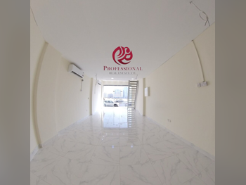 Commercial Shops - Not Furnished  - Doha  For Rent  - Fereej Bin Mahmoud