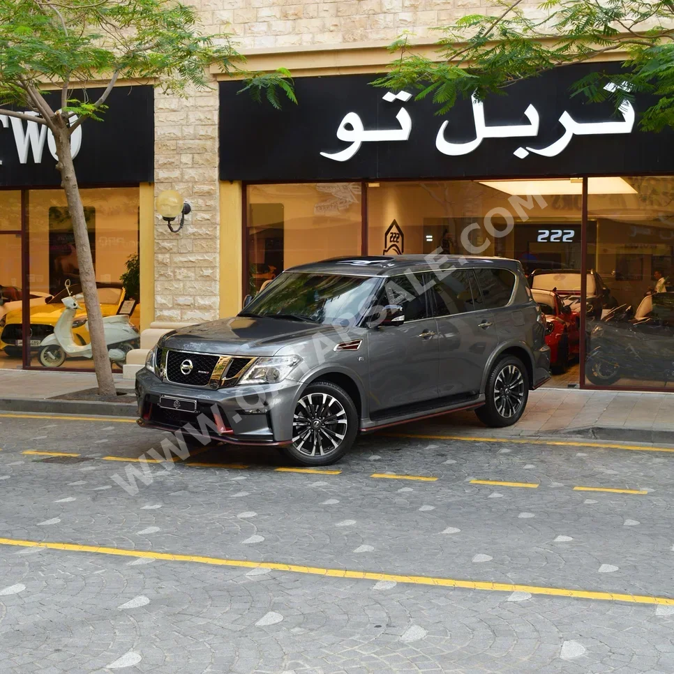 نيسان  باترول  نسمو  2016  اوتوماتيك  63,200 كم  8 سلندر  دفع رباعي  اس يو في  رمادي