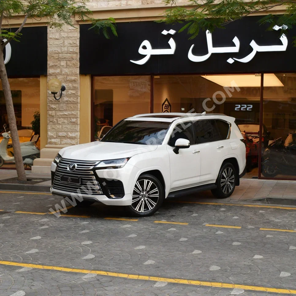 لكزس  ال اكس  600 لكجري  2024  اوتوماتيك  37,700 كم  6 سلندر  دفع رباعي  اس يو في  أبيض  تحت الضمان