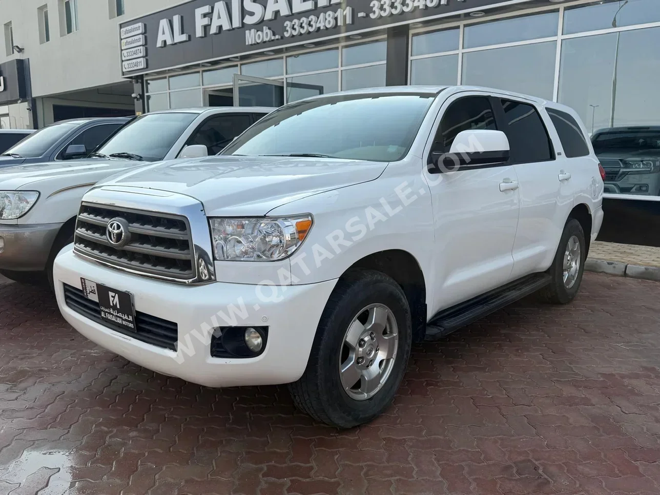 Toyota  Sequoia  SR5  2014  Automatic  344,000 Km  8 Cylinder  Four Wheel Drive (4WD)  SUV  White
