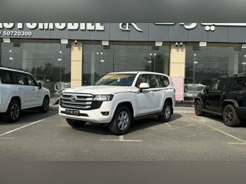 تويوتا  لاند كروزر  جي اكس ار  2025  اوتوماتيك  0 كم  6 سلندر  دفع رباعي  اس يو في  أبيض  تحت الضمان