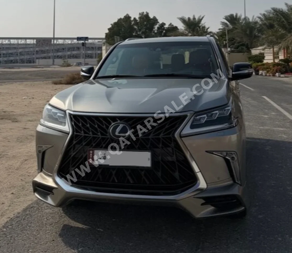 Lexus  LX  570 S  2018  Automatic  147,798 Km  8 Cylinder  Four Wheel Drive (4WD)  SUV  Sonic Titanium
