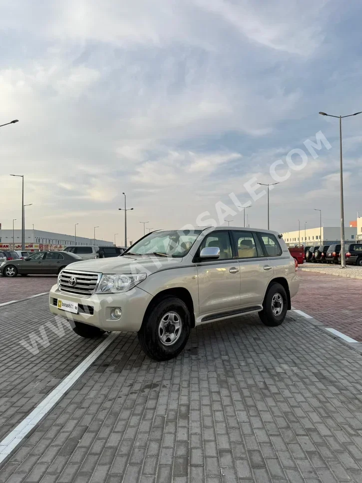 Toyota Land Cruiser VXR 2008 Automatic 500,000 Km 8 Cylinder Four Wheel Drive (4WD) SUV Gold