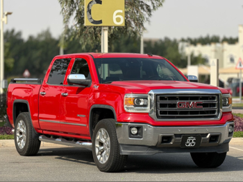 جي ام سي  سييرا  اس ال تي  2015  اوتوماتيك  102,000 كم  8 سلندر  دفع رباعي  بيكب  أحمر  تحت الضمان