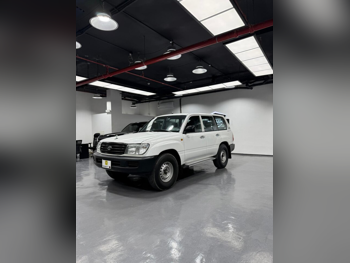 Toyota  Land Cruiser  G  1999  Manual  433,000 Km  6 Cylinder  Four Wheel Drive (4WD)  SUV  White
