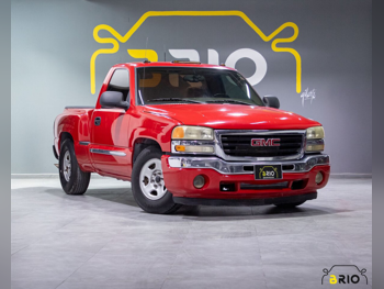 جي ام سي  سييرا  1500  2006  اوتوماتيك  205,000 كم  8 سلندر  دفع رباعي  بيكب  أحمر