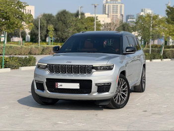 جييب  جراند شيروكي  سومت  2021  اوتوماتيك  85,000 كم  6 سلندر  دفع رباعي  اس يو في  فضي  تحت الضمان