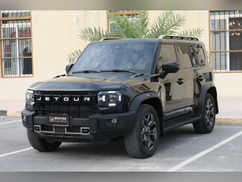 Jetour T2 Luxury 2025 Automatic 27,000 Km 4 Cylinder Four Wheel Drive (4WD) SUV Black With Warranty