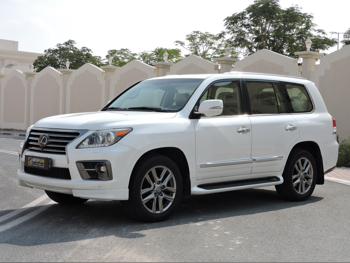 Lexus LX 570 S 2015 Automatic 127,000 Km 8 Cylinder Four Wheel Drive (4WD) SUV White