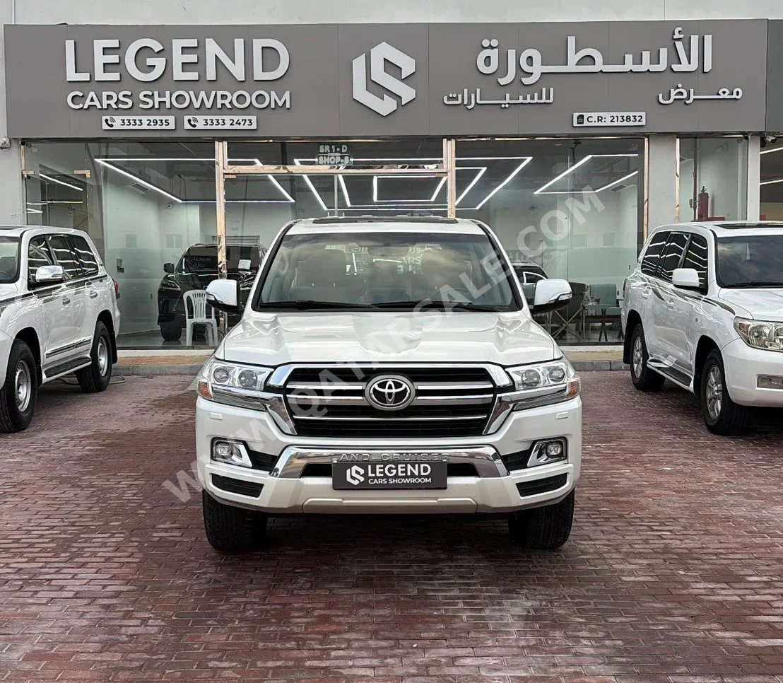 Toyota  Land Cruiser  GXR  2020  Automatic  211,000 Km  6 Cylinder  Four Wheel Drive (4WD)  SUV  Pearl