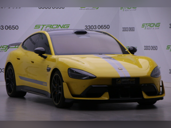 Xiaomi  SU7  Ultra  2025  Automatic  2,000 Km  0 Cylinder  All Wheel Drive (AWD)  Sedan  Yellow