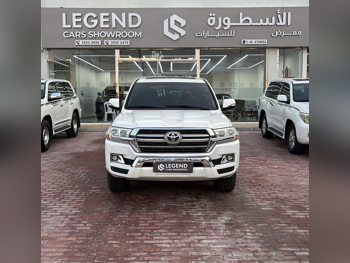 تويوتا  لاند كروزر  جي اكس ار  2019  اوتوماتيك  218,000 كم  8 سلندر  دفع رباعي  اس يو في  أبيض