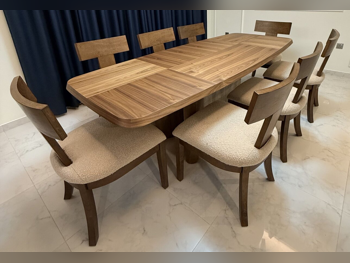 طاولة طعام مع كراسي - خشبي - قطر - 8 مقاعد