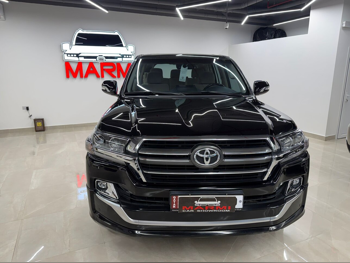 تويوتا  لاند كروزر  جي اكس ار - غراند تورينغ  2020  اوتوماتيك  270,000 كم  6 سلندر  دفع رباعي  اس يو في  أسود