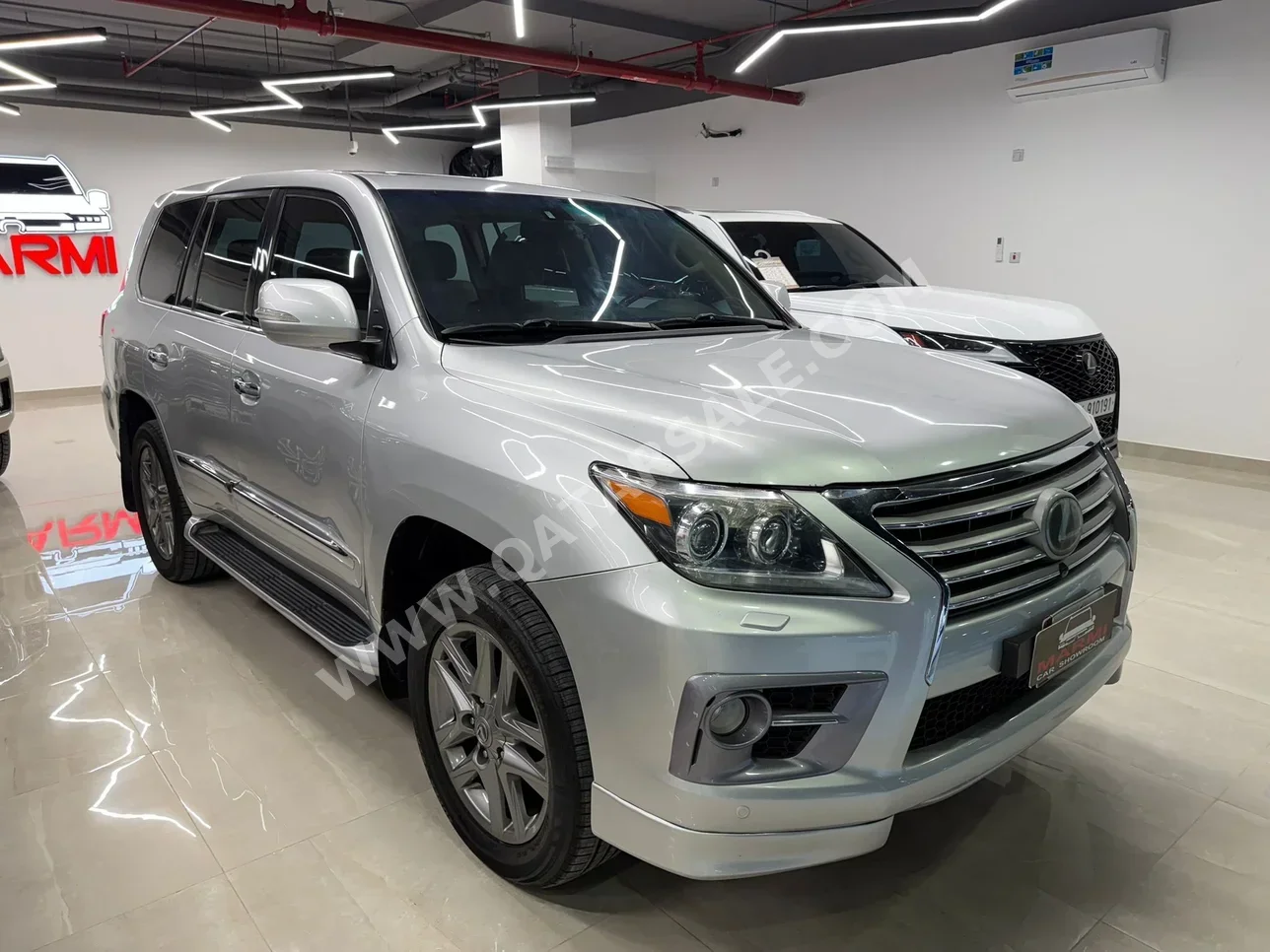 Lexus  LX  570  2012  Automatic  373,000 Km  8 Cylinder  Four Wheel Drive (4WD)  SUV  Silver
