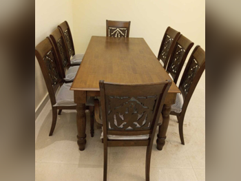 طاولة طعام مع كراسي  - لايف ستايل  - بنى  - قطر  - 8 مقاعد