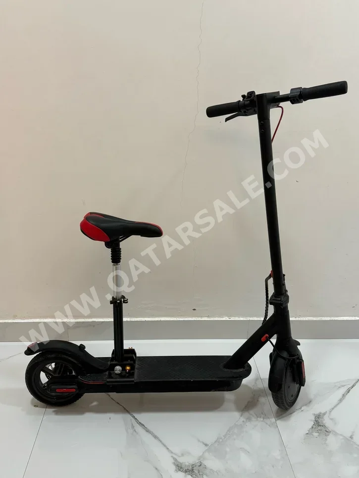 سكوترات سكوتر كهربائي  - أسود