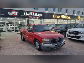 جي ام سي  سييرا  كلاسك  2003  اوتوماتيك  288,000 كم  8 سلندر  دفع خلفي  بيكب  أحمر