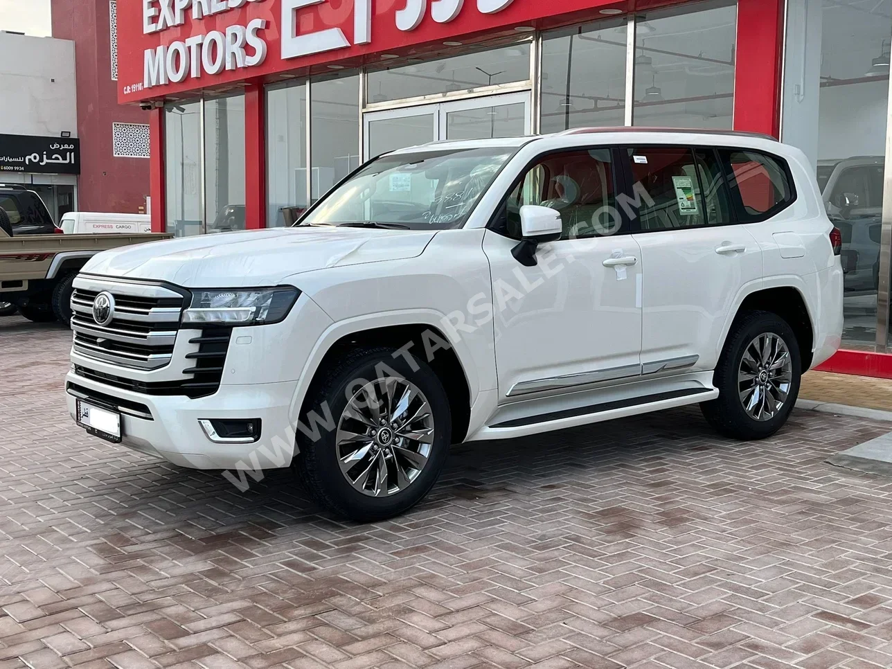 Toyota  Land Cruiser  GXR Twin Turbo  2026  Automatic  0 Km  6 Cylinder  Four Wheel Drive (4WD)  SUV  White  With Warranty