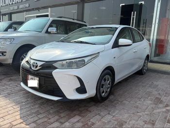 تويوتا  كورولا  2022  اوتوماتيك  95,000 كم  4 سلندر  سحب امامي  سيدان  أبيض  تحت الضمان