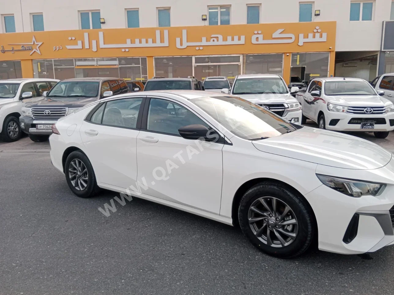 GAC  Empow  2025  Automatic  10,000 Km  4 Cylinder  Rear Wheel Drive (RWD)  Sedan  White  With Warranty