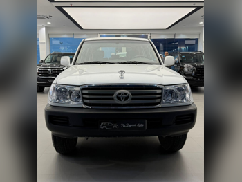 Toyota  Land Cruiser  GX  2007  Manual  274,000 Km  6 Cylinder  Four Wheel Drive (4WD)  SUV  White