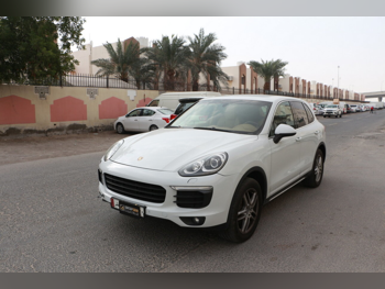 Porsche  Cayenne  2016  Automatic  259,000 Km  6 Cylinder  Four Wheel Drive (4WD)  SUV  Silver