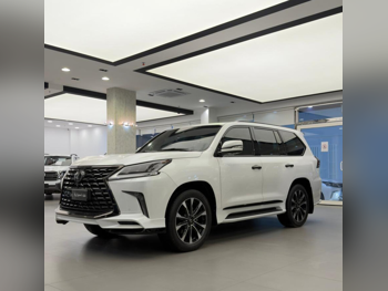 Lexus  LX  570 S Black Edition  2021  Automatic  93,000 Km  8 Cylinder  Four Wheel Drive (4WD)  SUV  White
