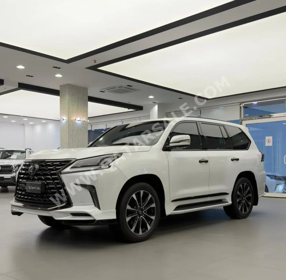 لكزس  ال اكس  570 اس بلاك ايديشن  2021  اوتوماتيك  93,000 كم  8 سلندر  دفع رباعي  اس يو في  أبيض